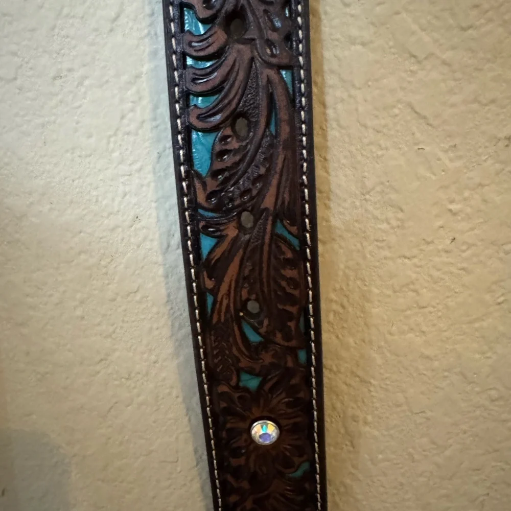 Ariat Brown Genuine Leather Belt with Silver Buckle and Swarovski Crystals - Picture 14 of 15